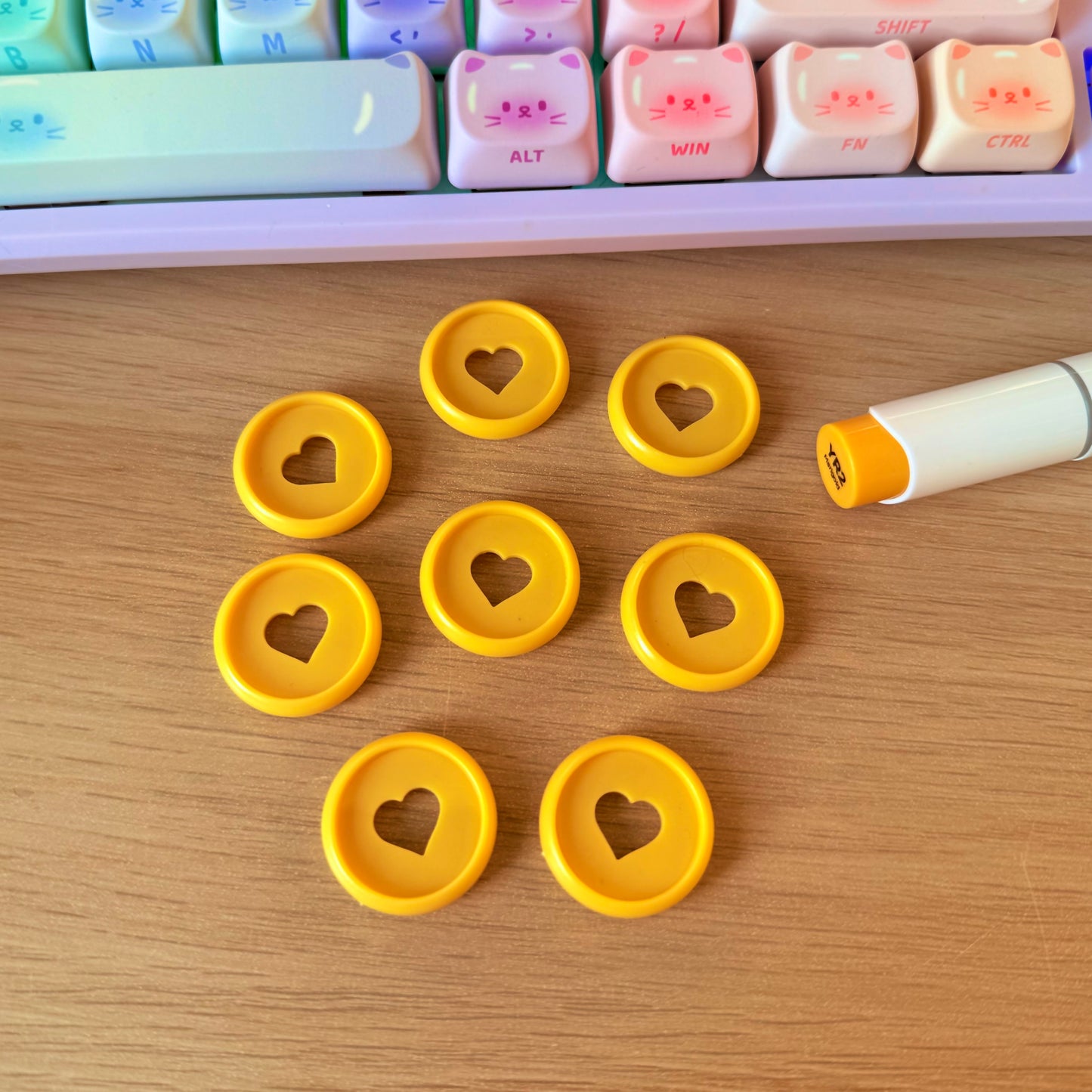 Set de 8 disques plastique pastel – Cœur Orange